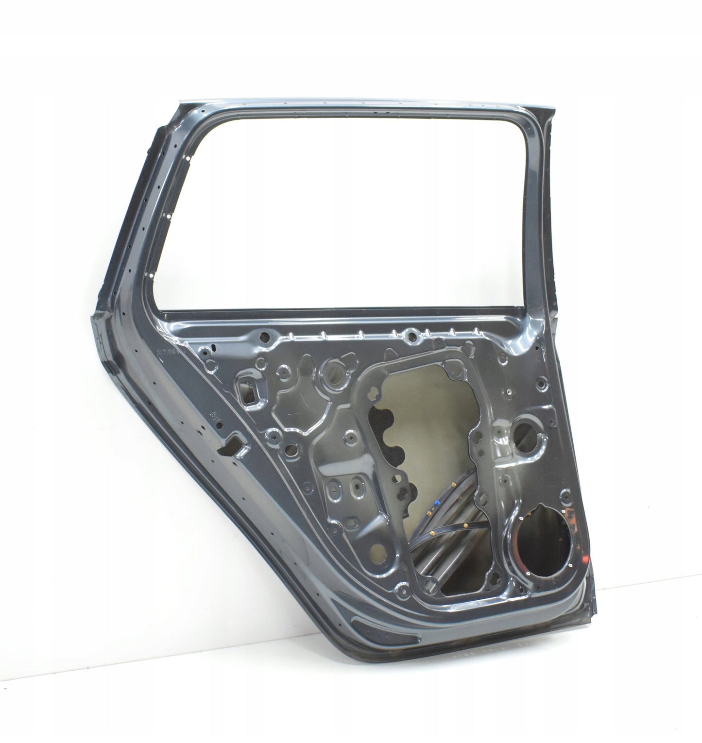 SKODA OCTAVIA IV 5E7 LEFT REAR DOOR ORIGINAL ESTATE