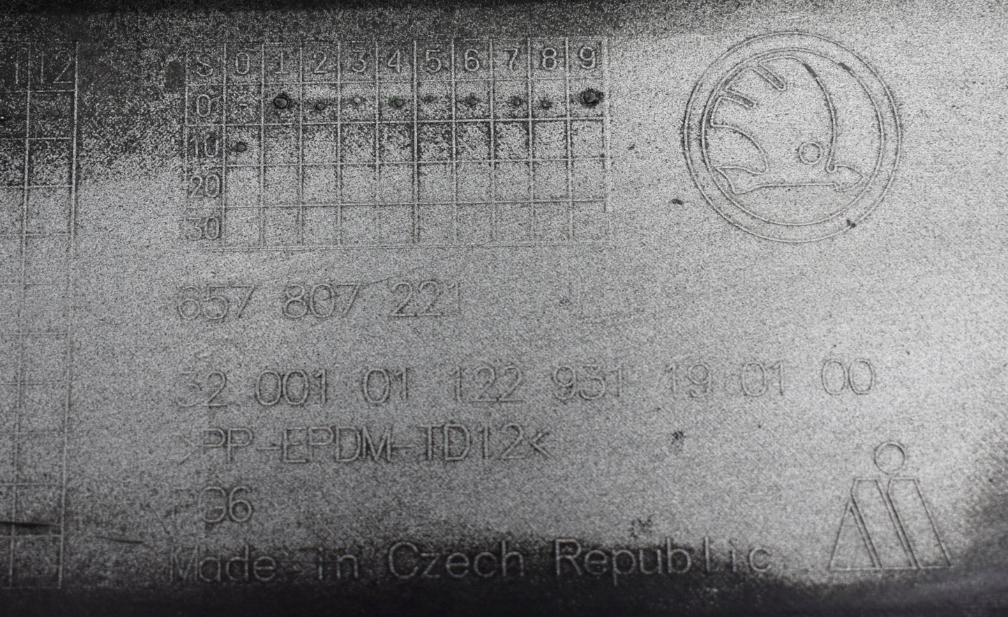 SKODA SCALA 657 ZDERZAK PRZÓD PRZEDNI ORG + GRILL