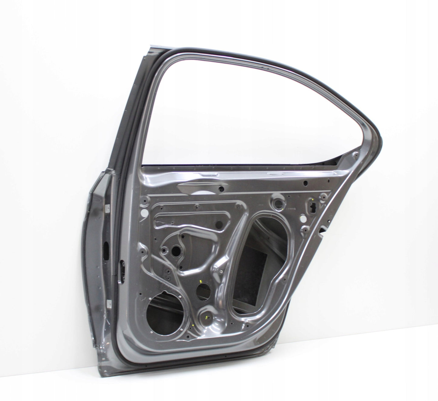 SKODA SUPERB III 3V5 OIKEA TAKA (TAKAA) ORG SEDAN HB