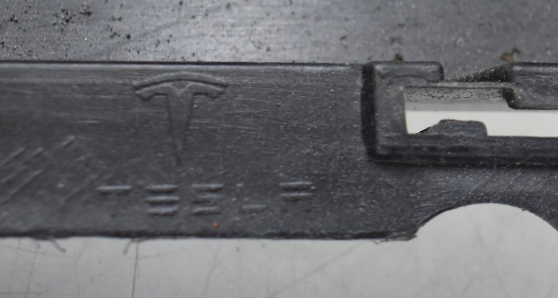 TESLA MODEL S REAR BUMPER LIFT ORG