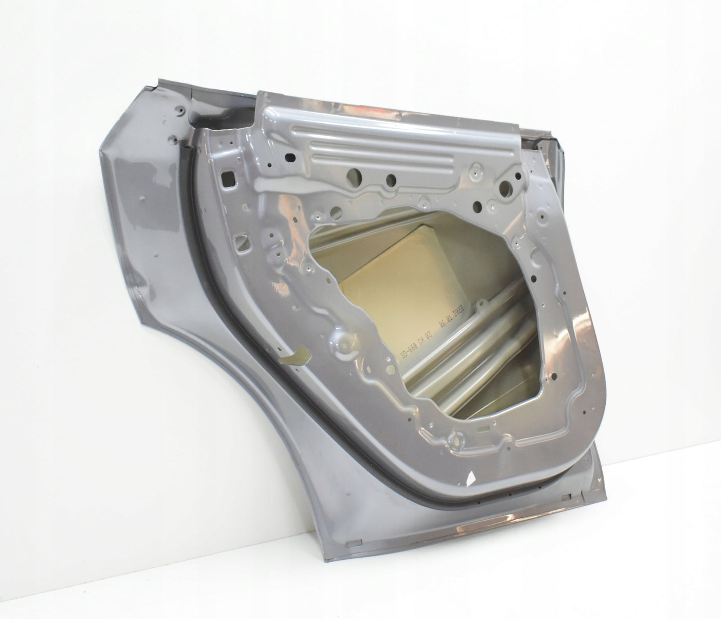 TESLA Y MODEL Y Kreiso Aizmugurējo Durvju Oriģināls