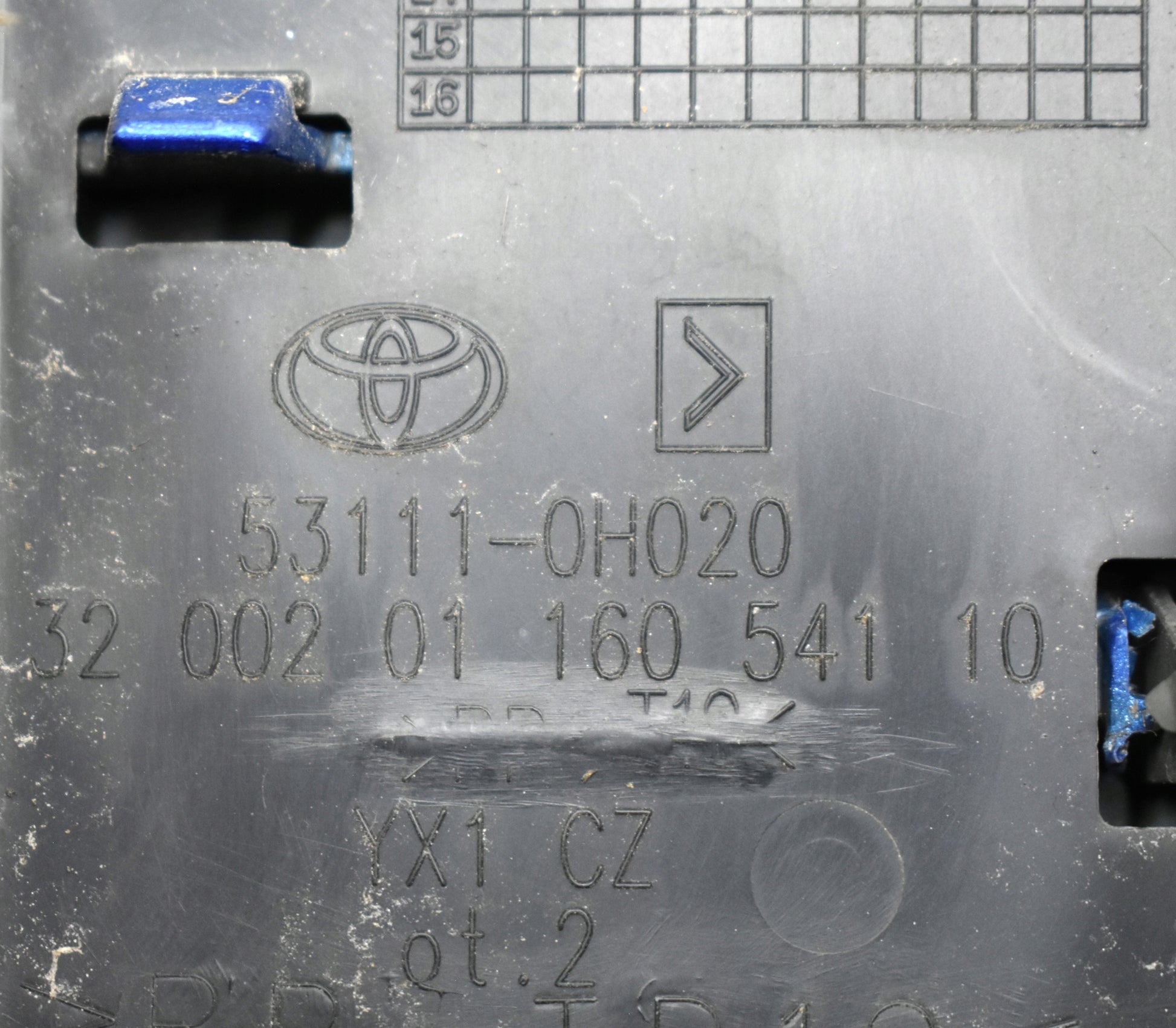 TOYOTA AYGO LIFT FRONT BUMPER ORG