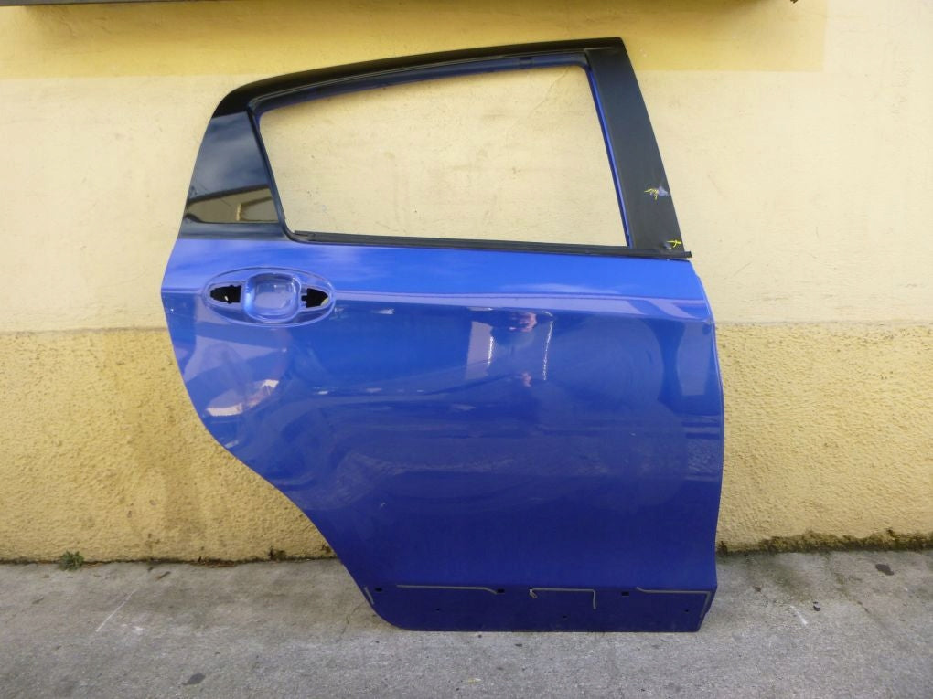 TOYOTA YARIS 4 IV 17- Rear Right Door