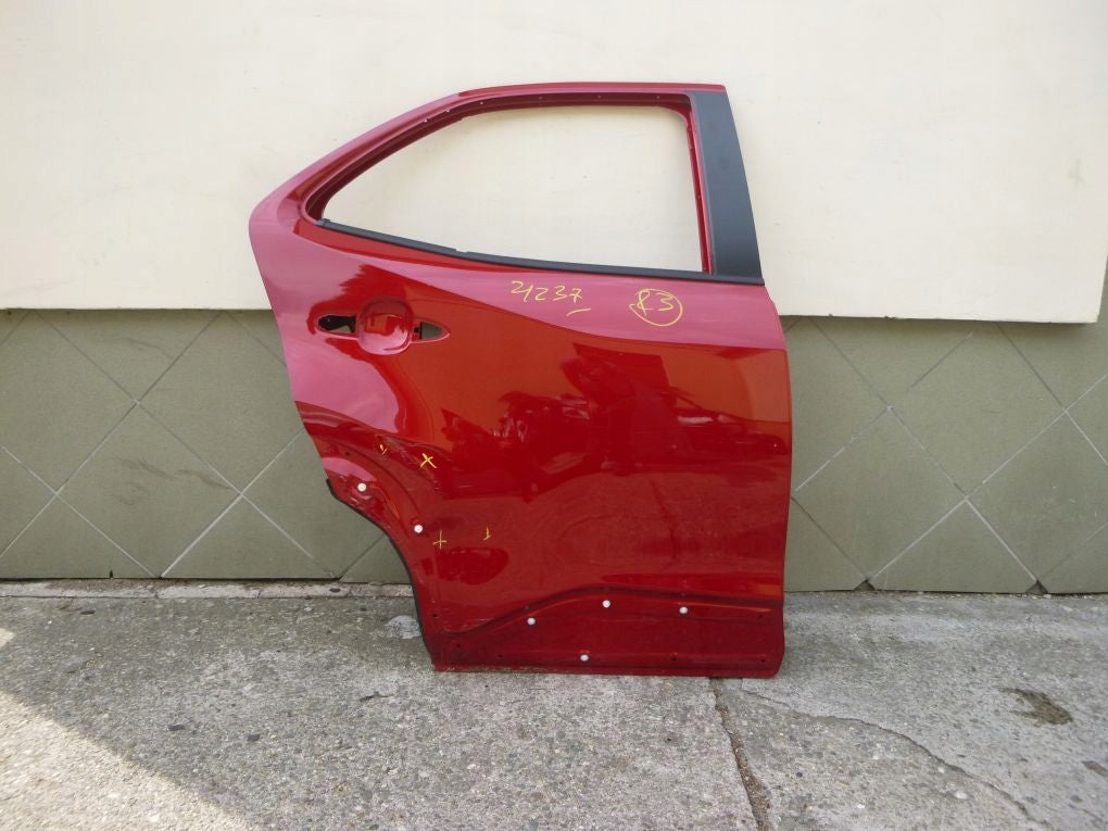 TOYOTA YARIS CROSS 2020- Rear Right Door