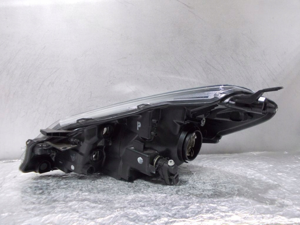 TOYOTA YARIS III LIFT 13- Right Headlight