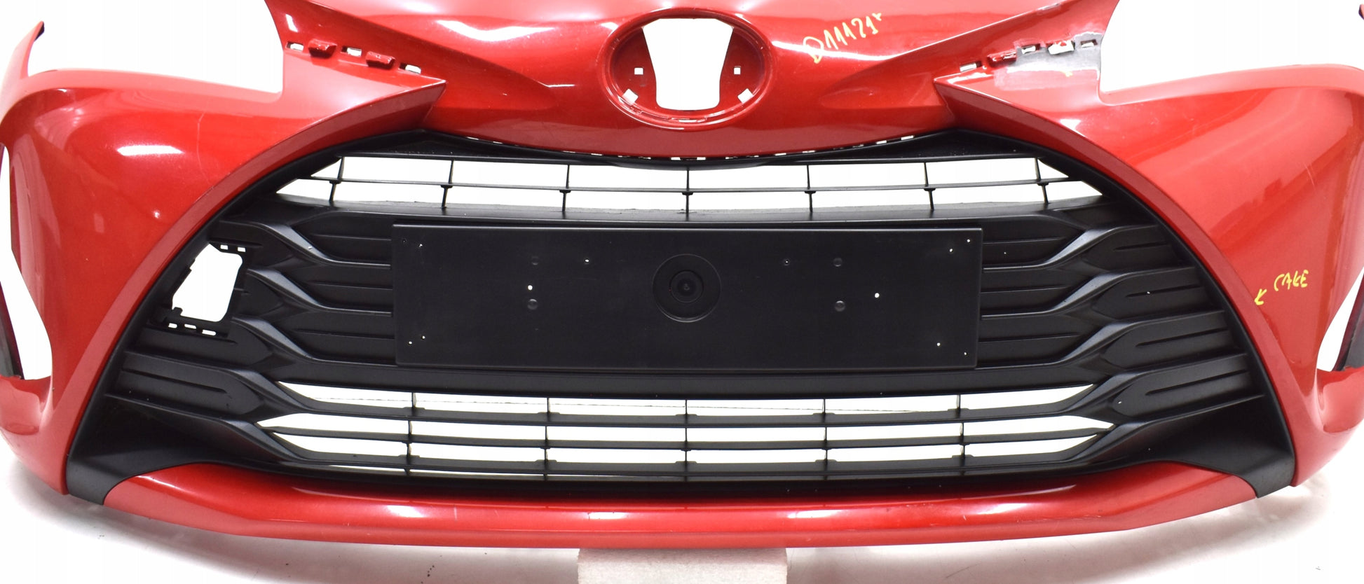 TOYOTA YARIS III LIFT FRONT BUMPER ORG + GRILLE
