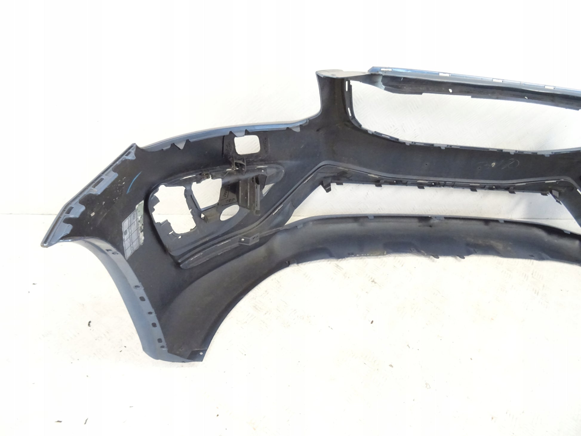 VOLVO XC60 LIFT R-DESIGN FRONT BUMPER