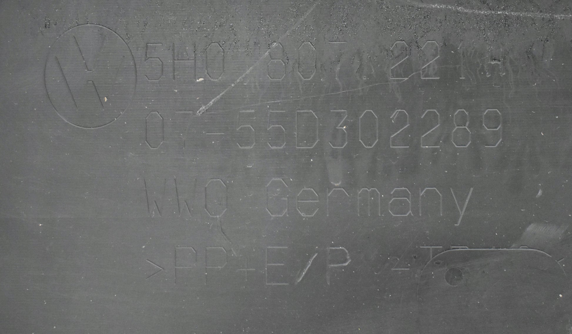 VW GOLF VIII 8 5H0 FRONT BUMPER ORG + GRILLE