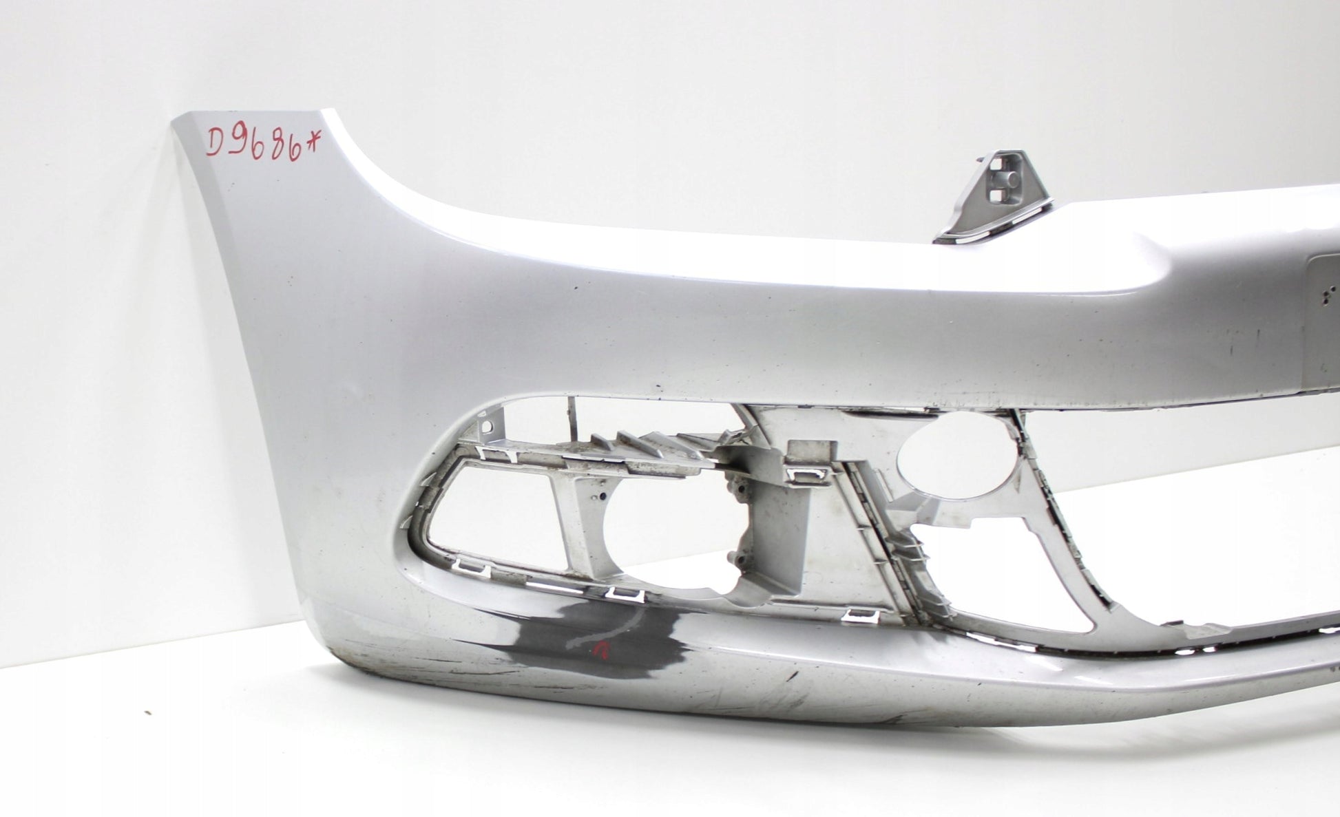 VW SCIROCCO 1K8 FRONT BUMPER ORIGINAL + GRILLE