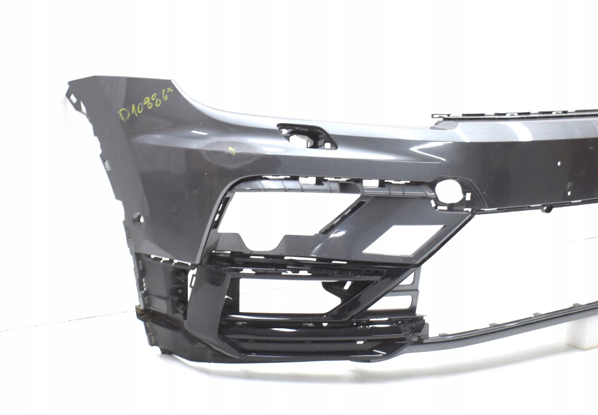 VW TIGUAN II 5NA R LINE FRONT BUMPER ORG