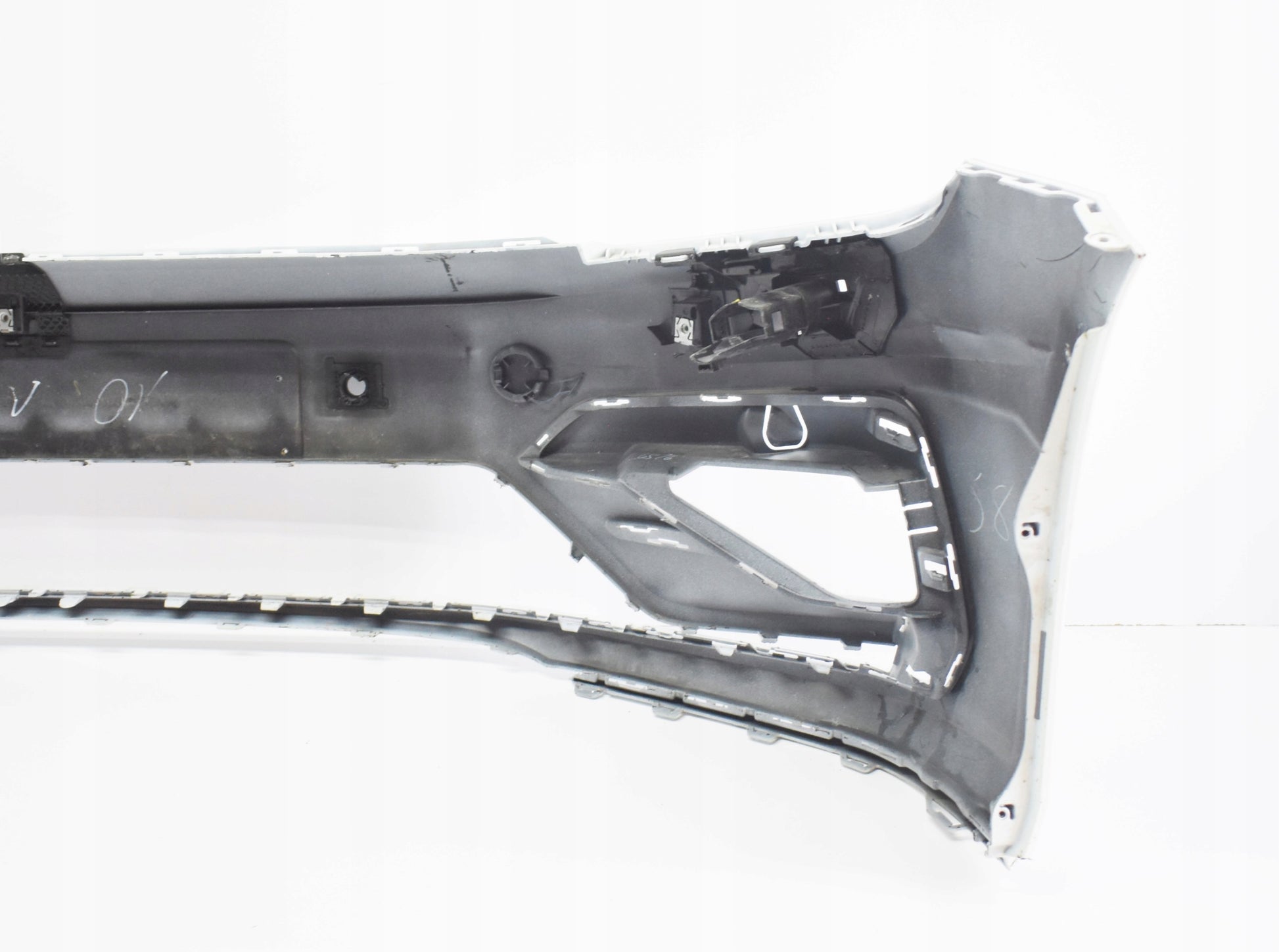 VW TOURAN 5TA R LINE FRONT BUMPER SUPER ORIGINAL CONDITION