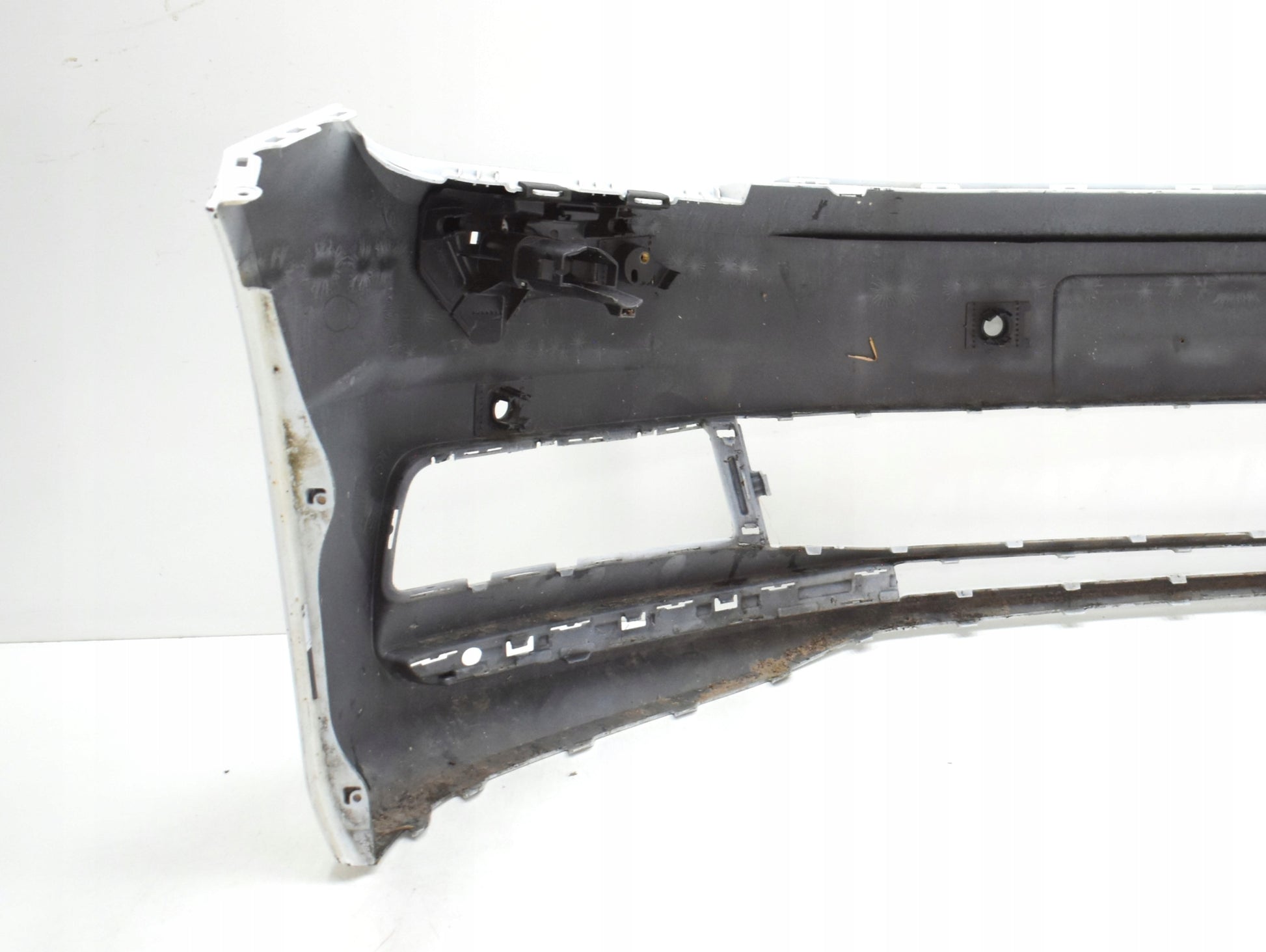 VW TOURAN 5TA FRONT BUMPER ORG