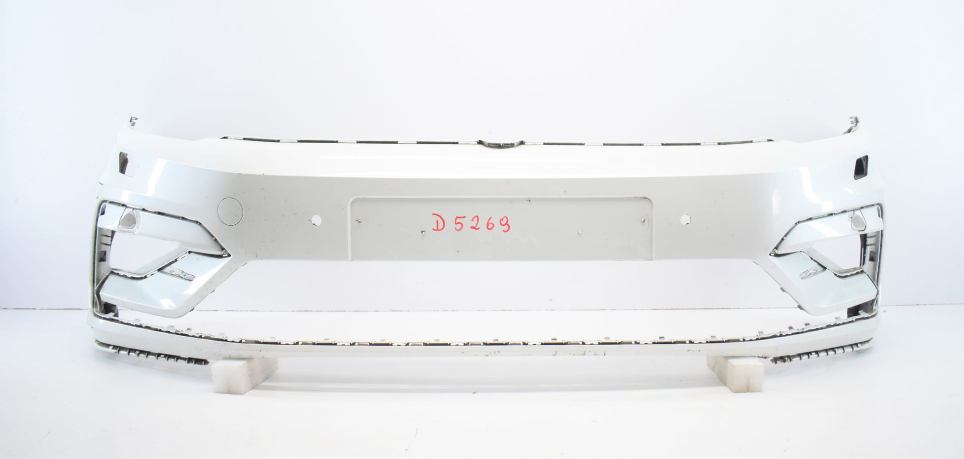 VW TOURAN III 5TA R LINE FRONT BUMPER ORG