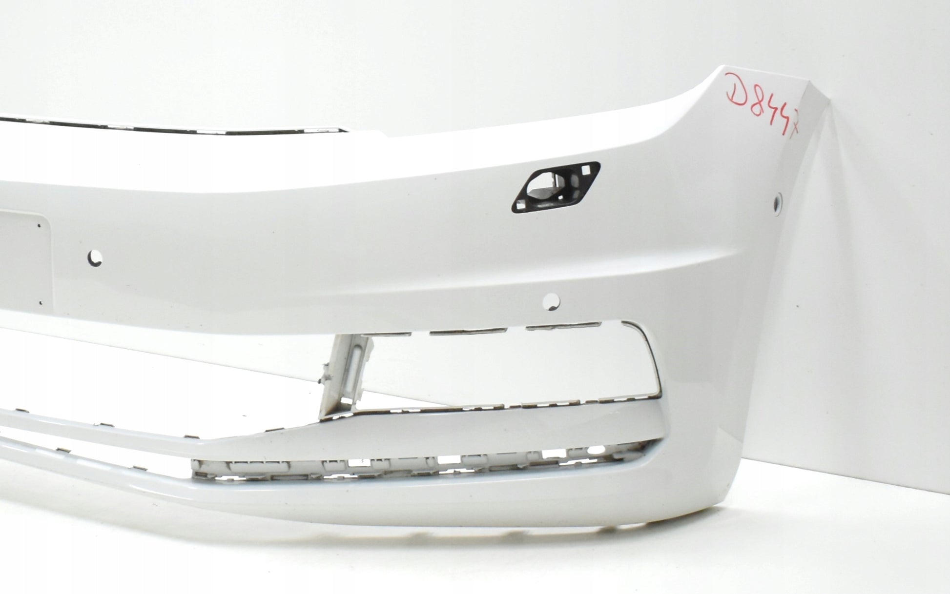 VW TOURAN III 5TA FRONT BUMPER ORG
