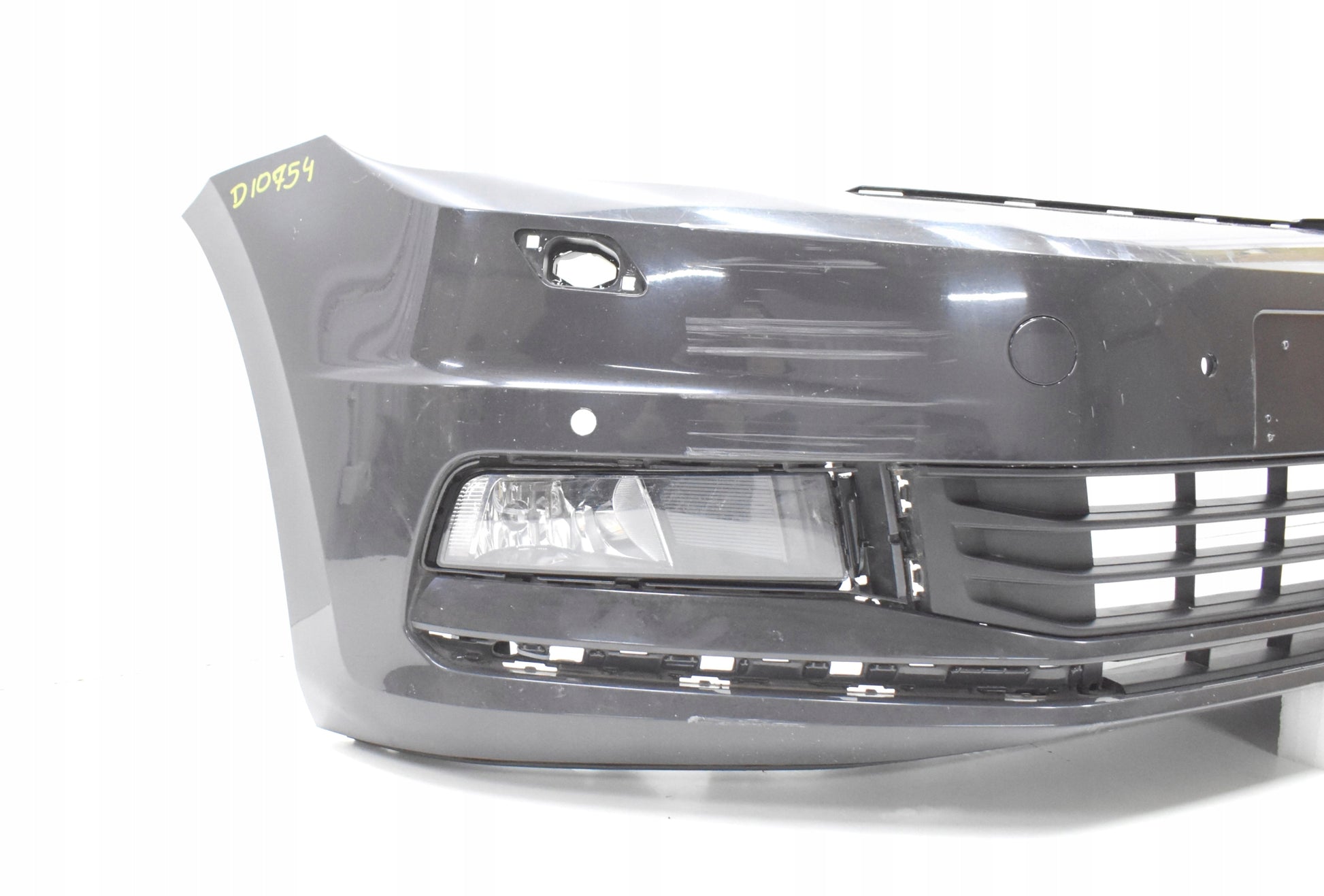 VW TOURAN III 5TA FRONT BUMPER ORG