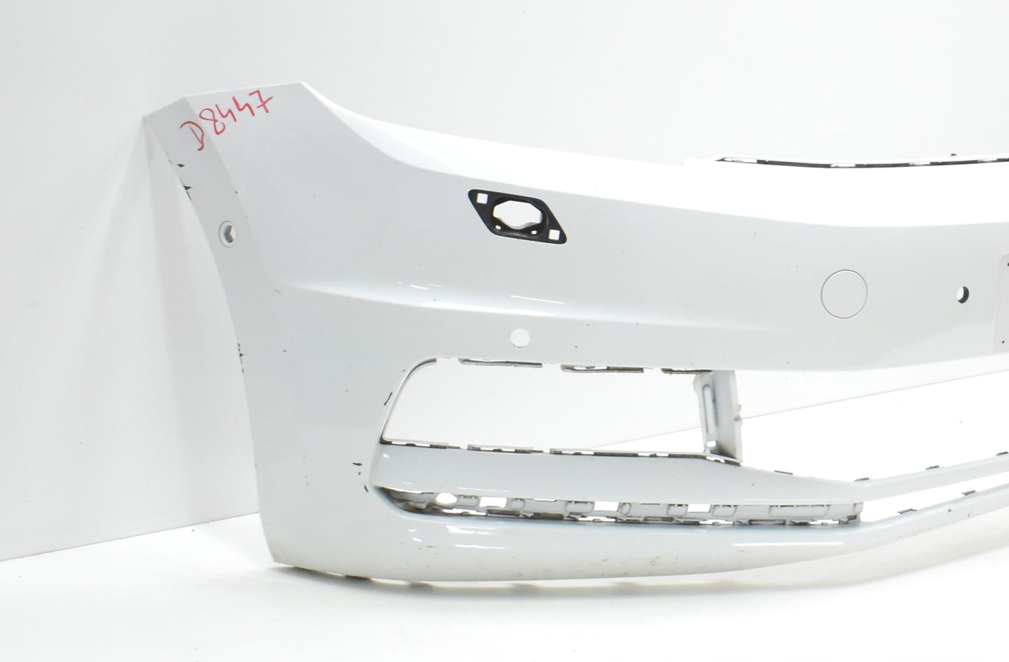 VW TOURAN III 5TA FRONT BUMPER ORG