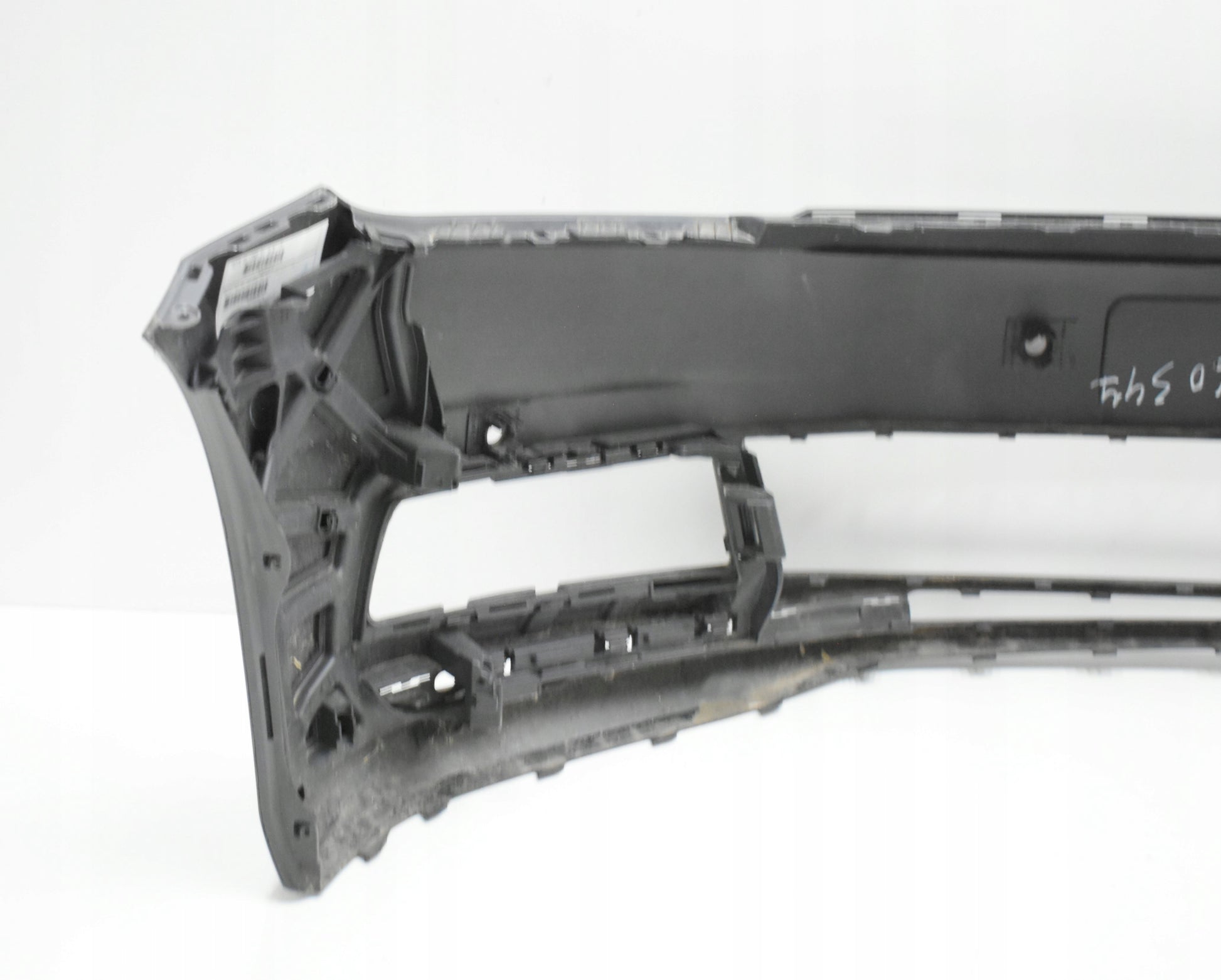 VW TOURAN III 5TA FRONT BUMPER ORG + REINFORCEMENT