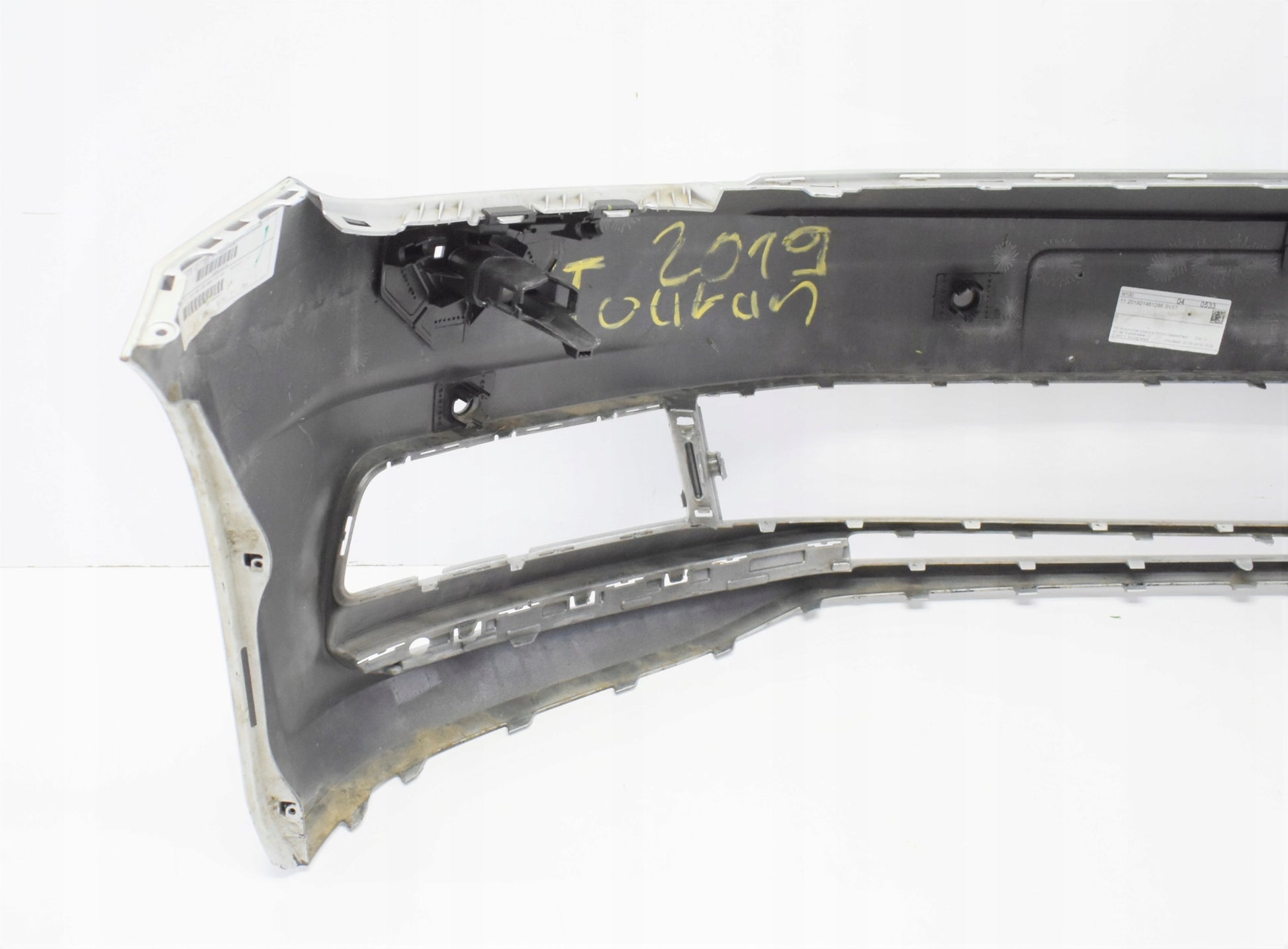 VW TOURAN III 5TA FRONT BUMPER EXCELLENT CONDITION