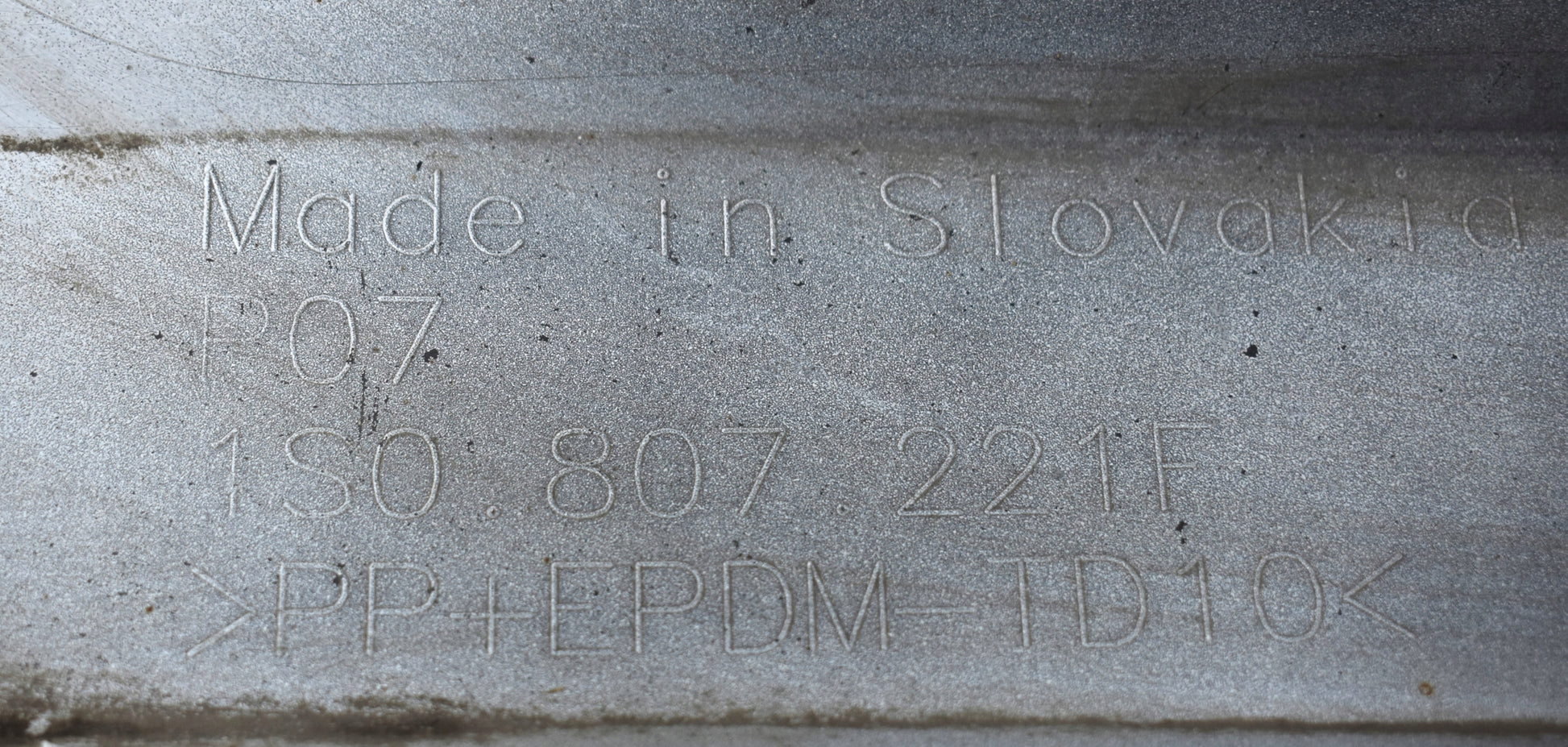 VW UP LIFT 1S0 FRONT BUMPER ORG + GRILLE