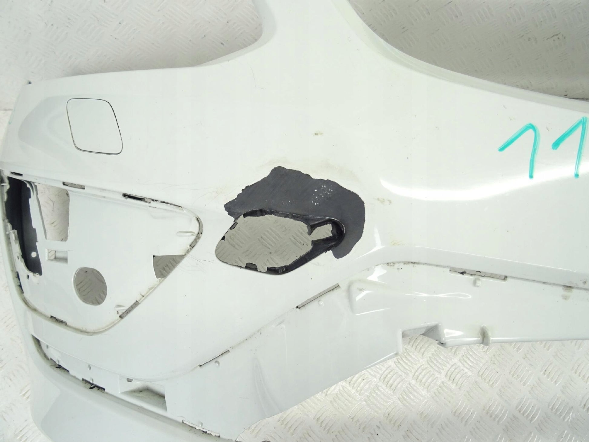 Volvo XC60 R-Design LIFT Front Bumper