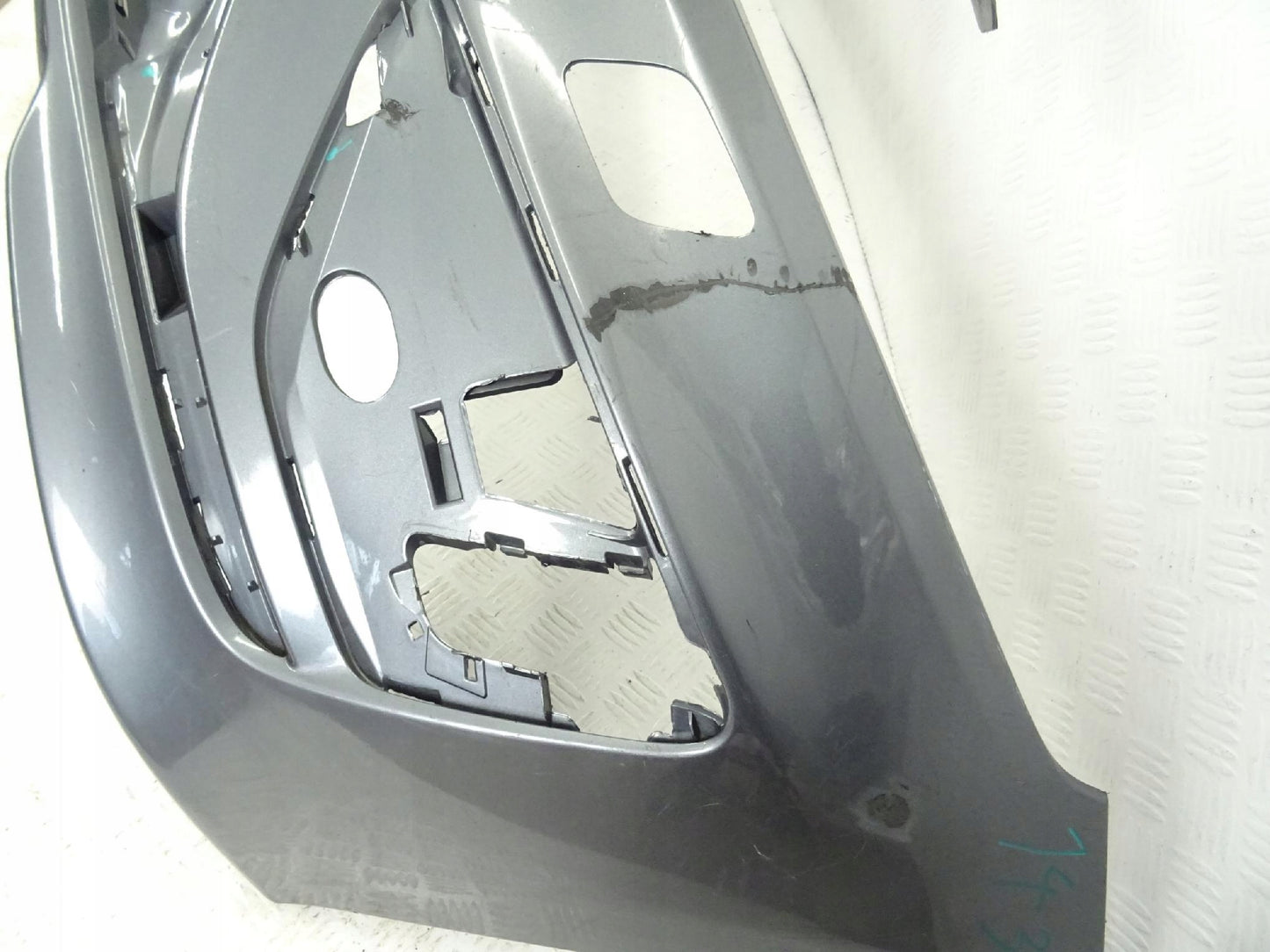 Volvo XC60 R-Design LIFT Front Bumper