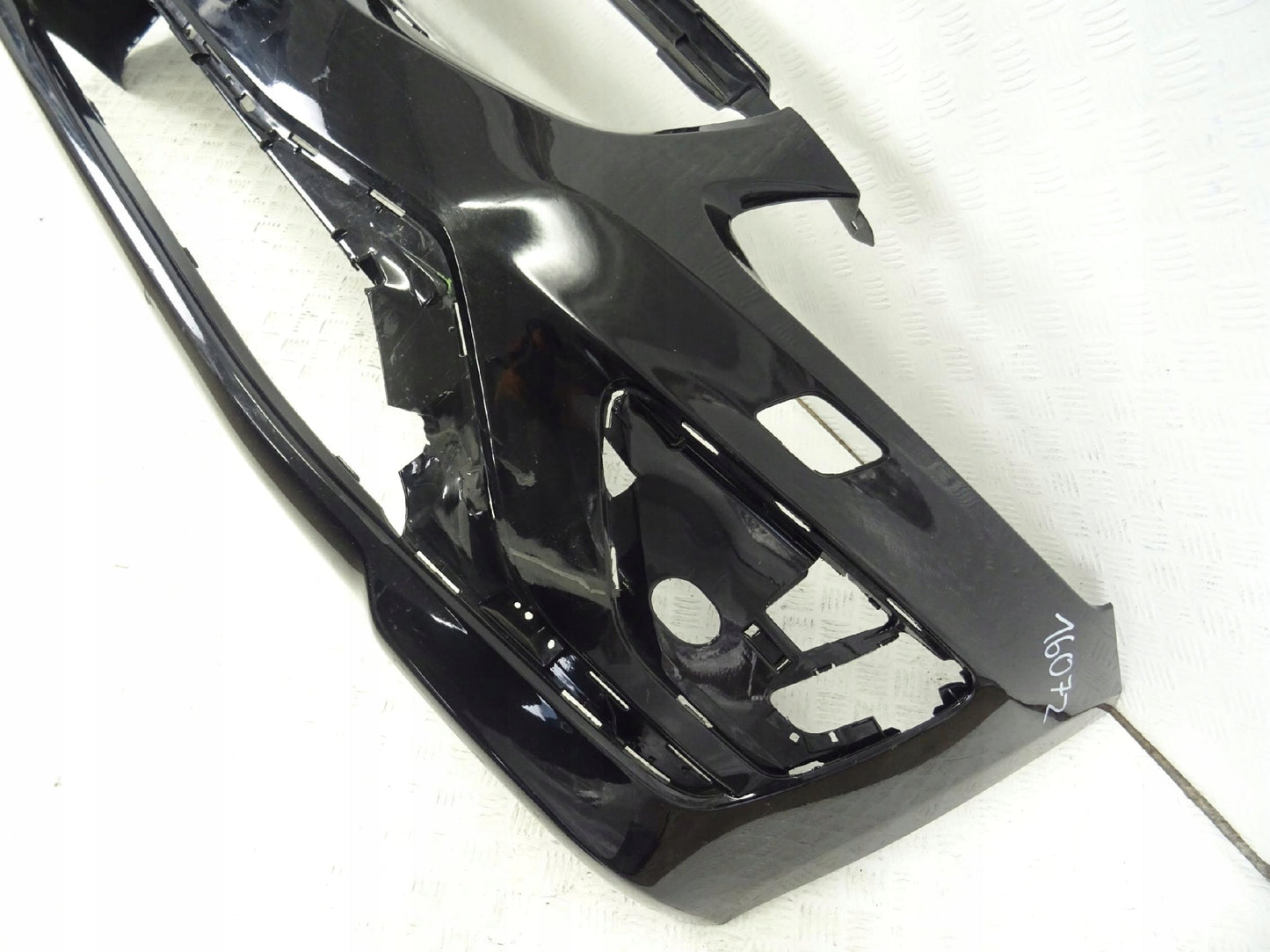 Volvo XC60 R-Design LIFT Front Bumper