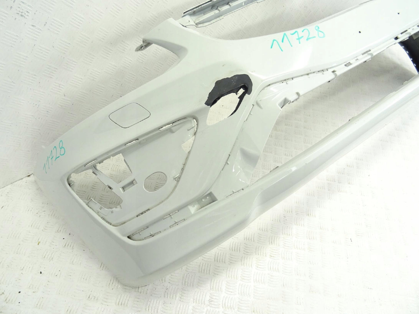 Volvo XC60 R-Design LIFT Front Bumper