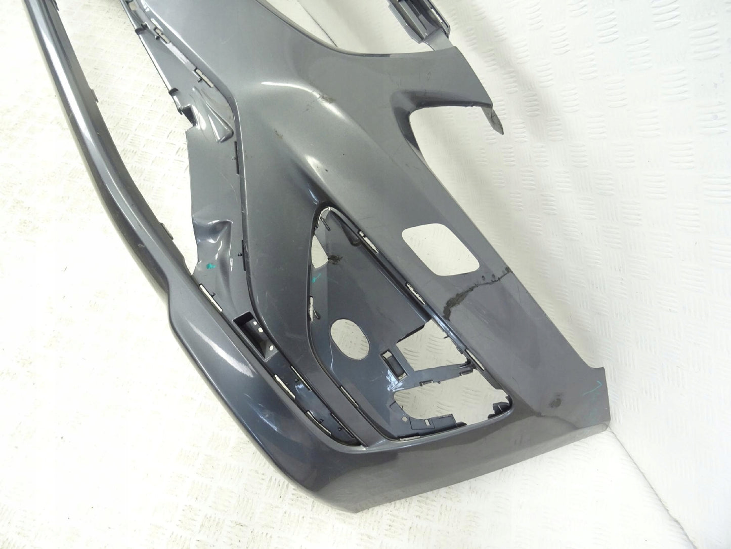 Volvo XC60 R-Design LIFT Front Bumper