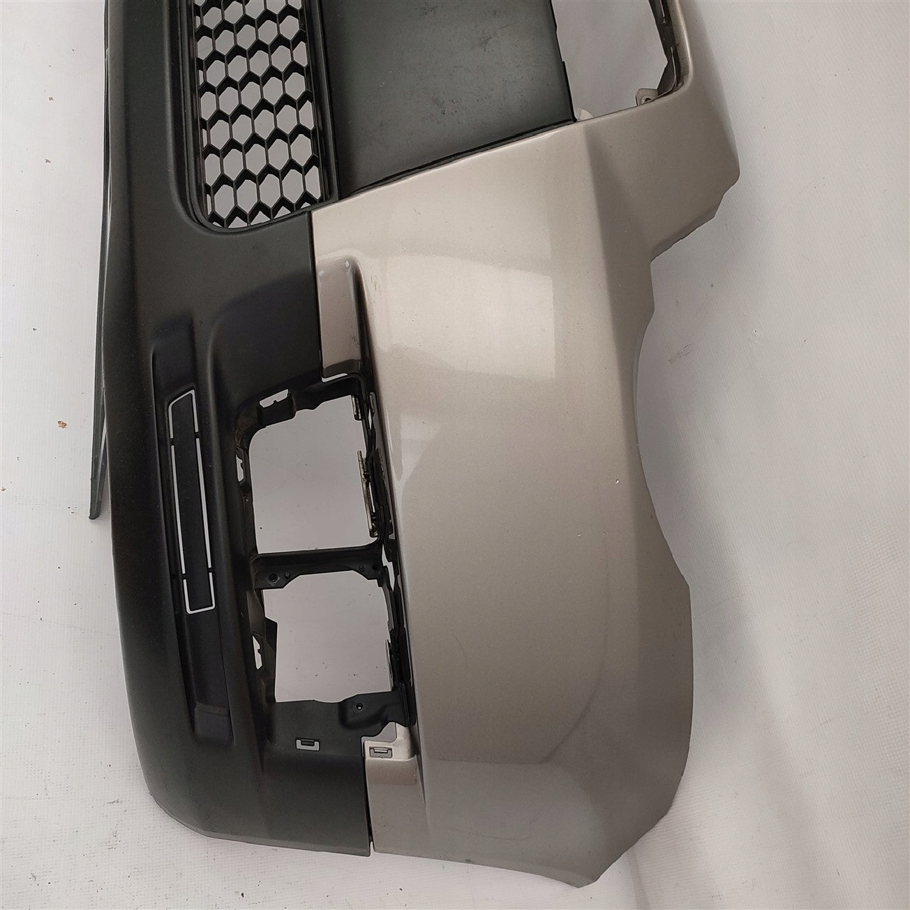 FRONT BUMPER MITSUBISHI COLT LIFT 08-12 6400C105