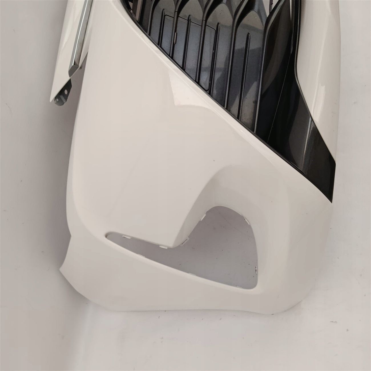 FRONT BUMPER TOYOTA YARIS 4 IV 52119-0DA40