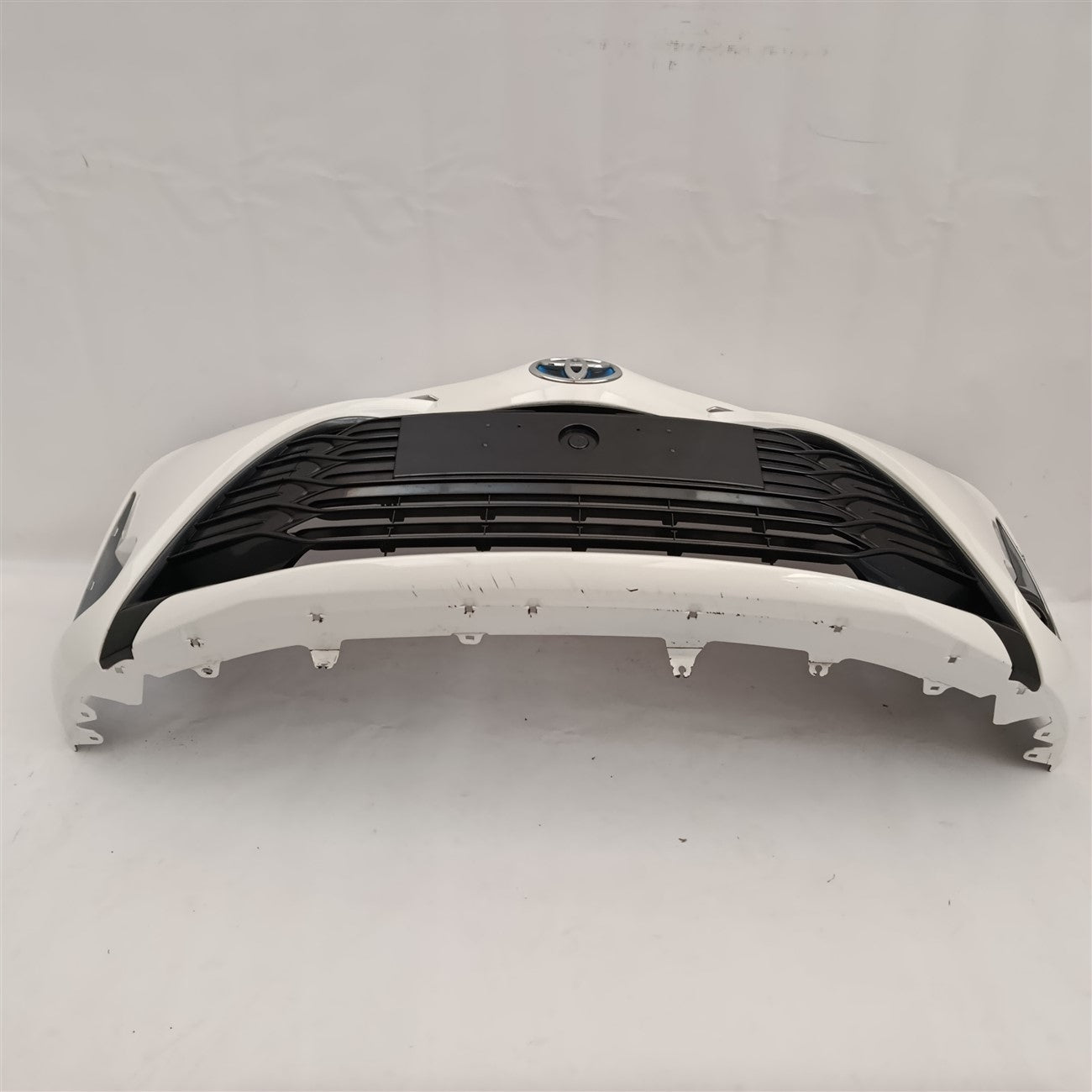 FRONT BUMPER TOYOTA YARIS 4 IV 52119-0DA40
