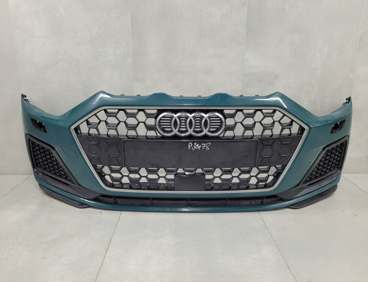 Front Bumper for Audi A1 II 82A 18-26