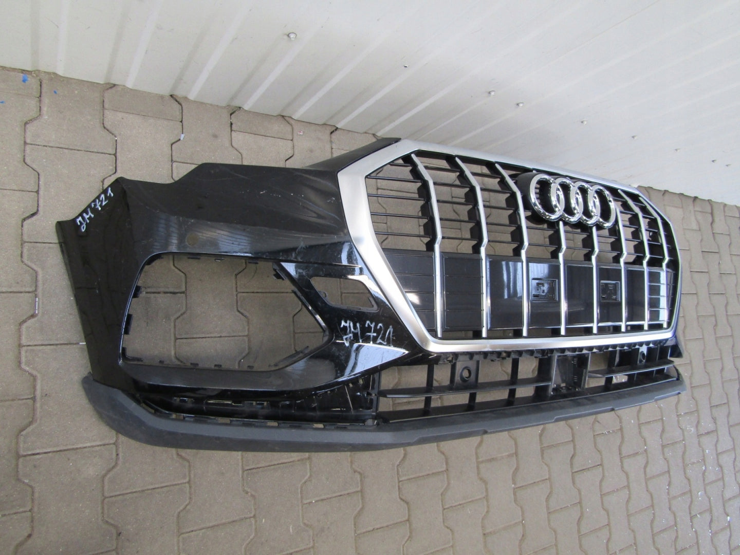 Front bumper Audi Q3 83A 18-