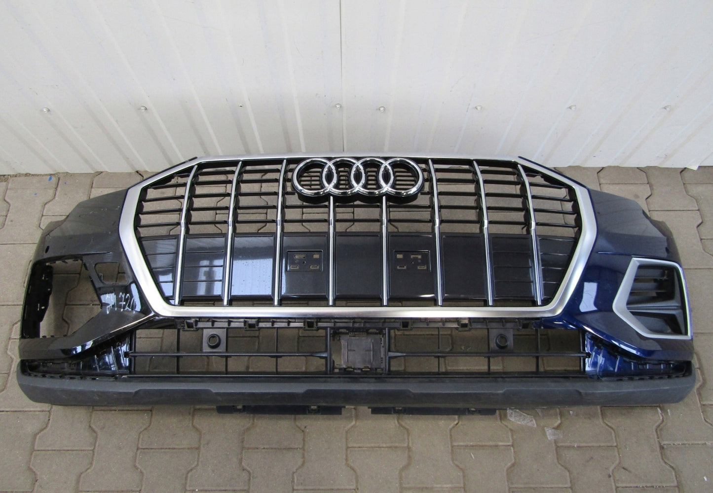Front bumper Audi Q3 83A 18-