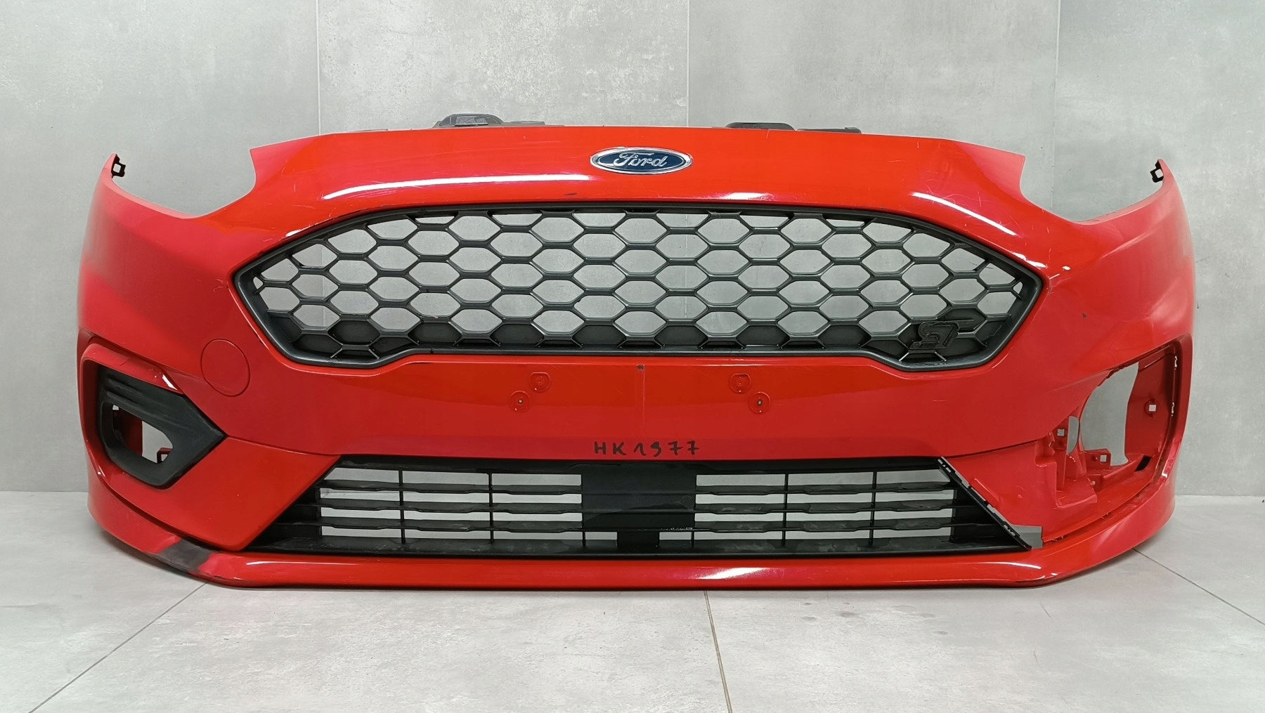 Front Bumper Ford Fiesta Mk8 VIII ST-Line 17-21 / + reinforcement