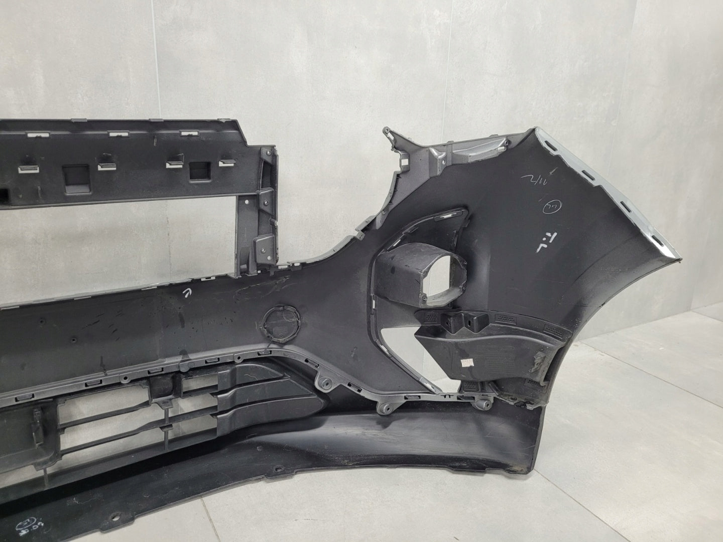 Front Bumper Ford Transit Courier Mk3 2023-