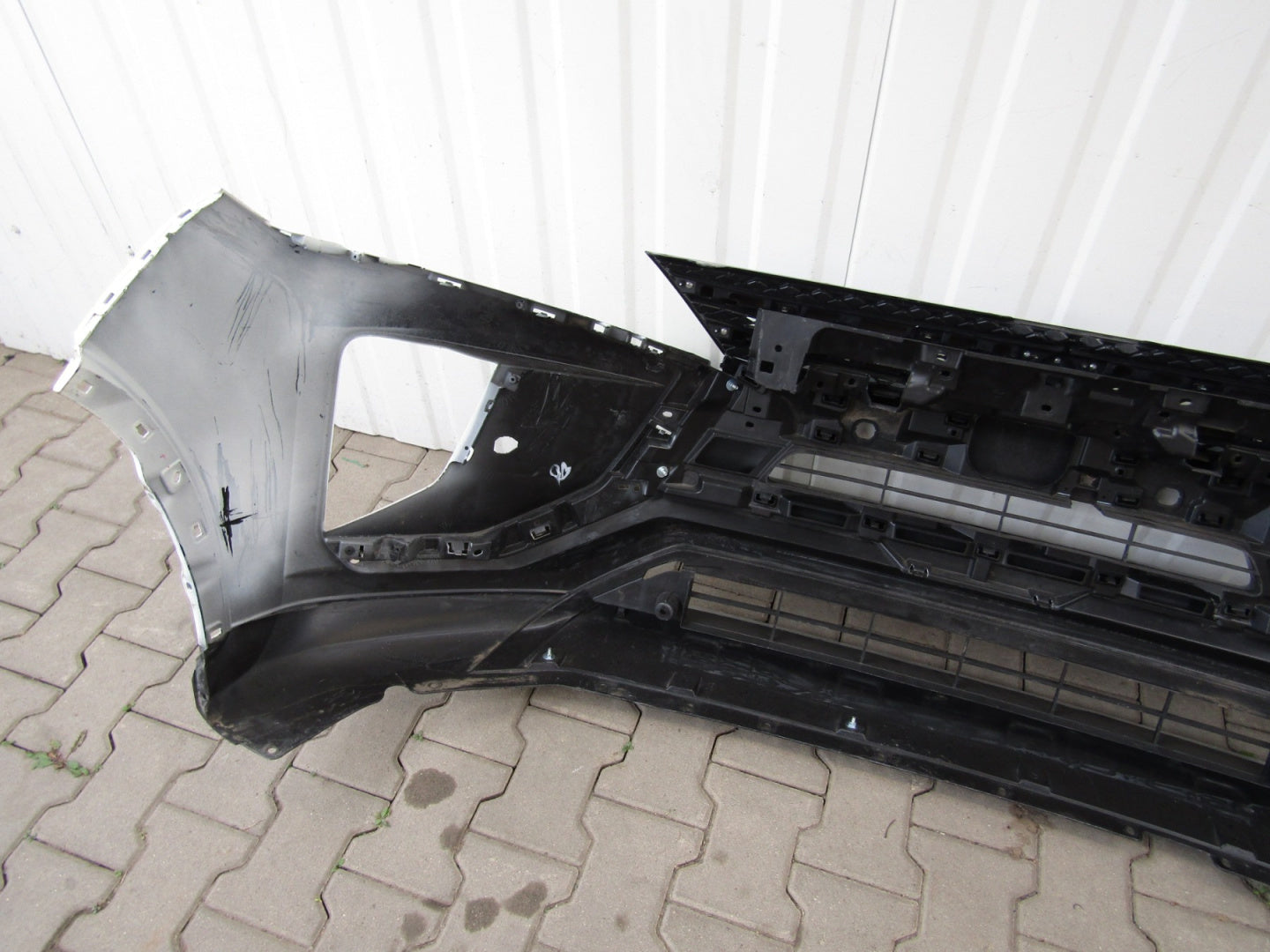 Mitsubishi Eclipse Cross 17- Front Bumper