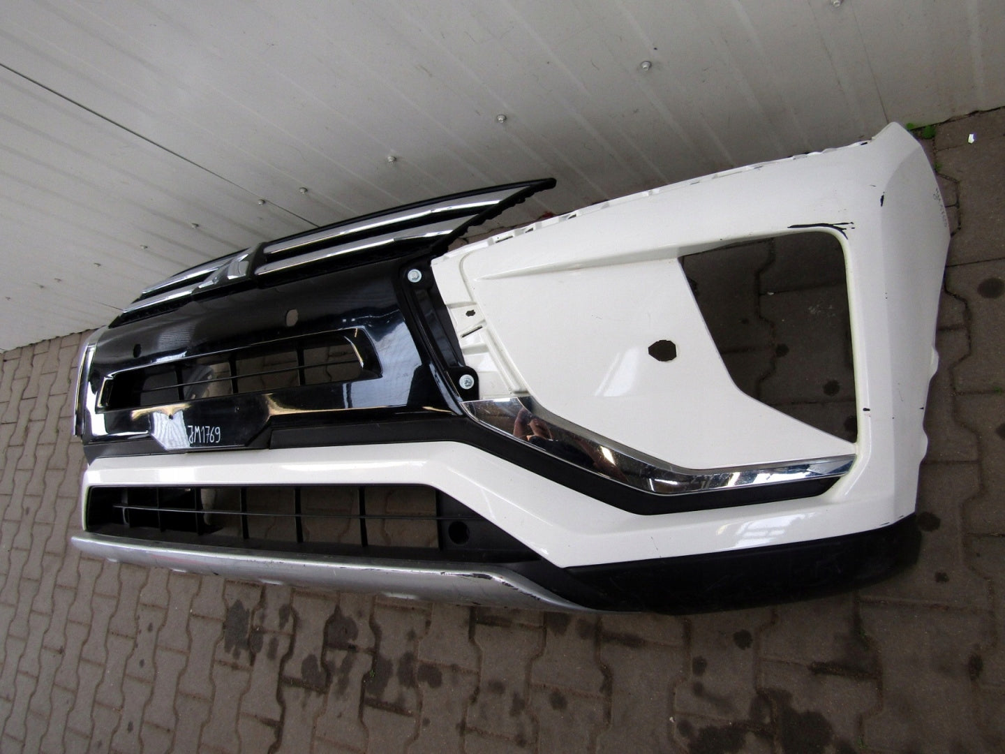 Mitsubishi Eclipse Cross 17- Front Bumper