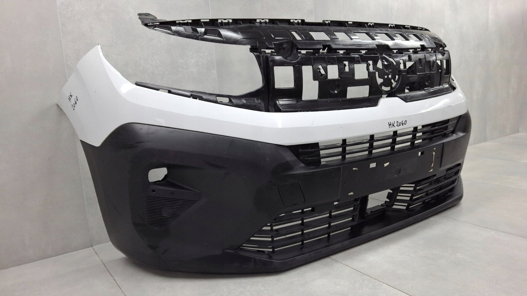 Front Bumper Opel Combo E 4 IV 24-