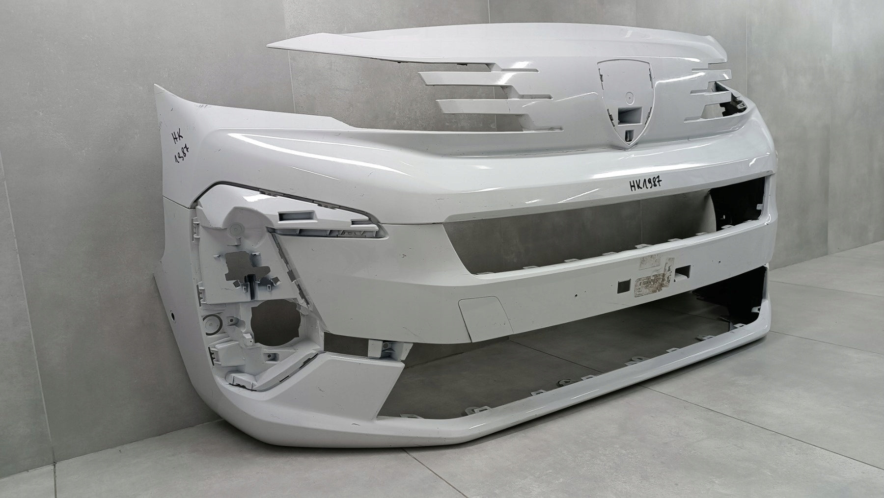 Front Bumper PEUGEOT EXPERT TRAVELLER 24-