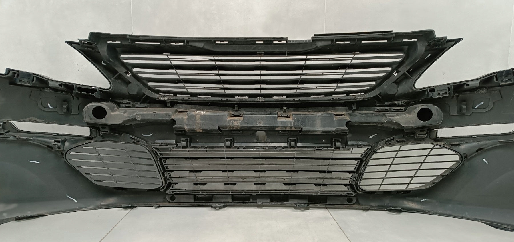 Front Bumper for Peugeot 308 II T9 13-17