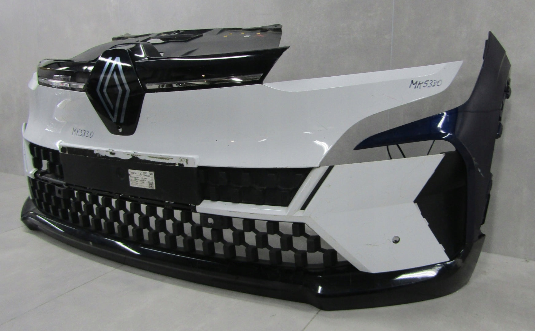 Front Bumper RENAULT MEGANE V 5 E-TECH 22-