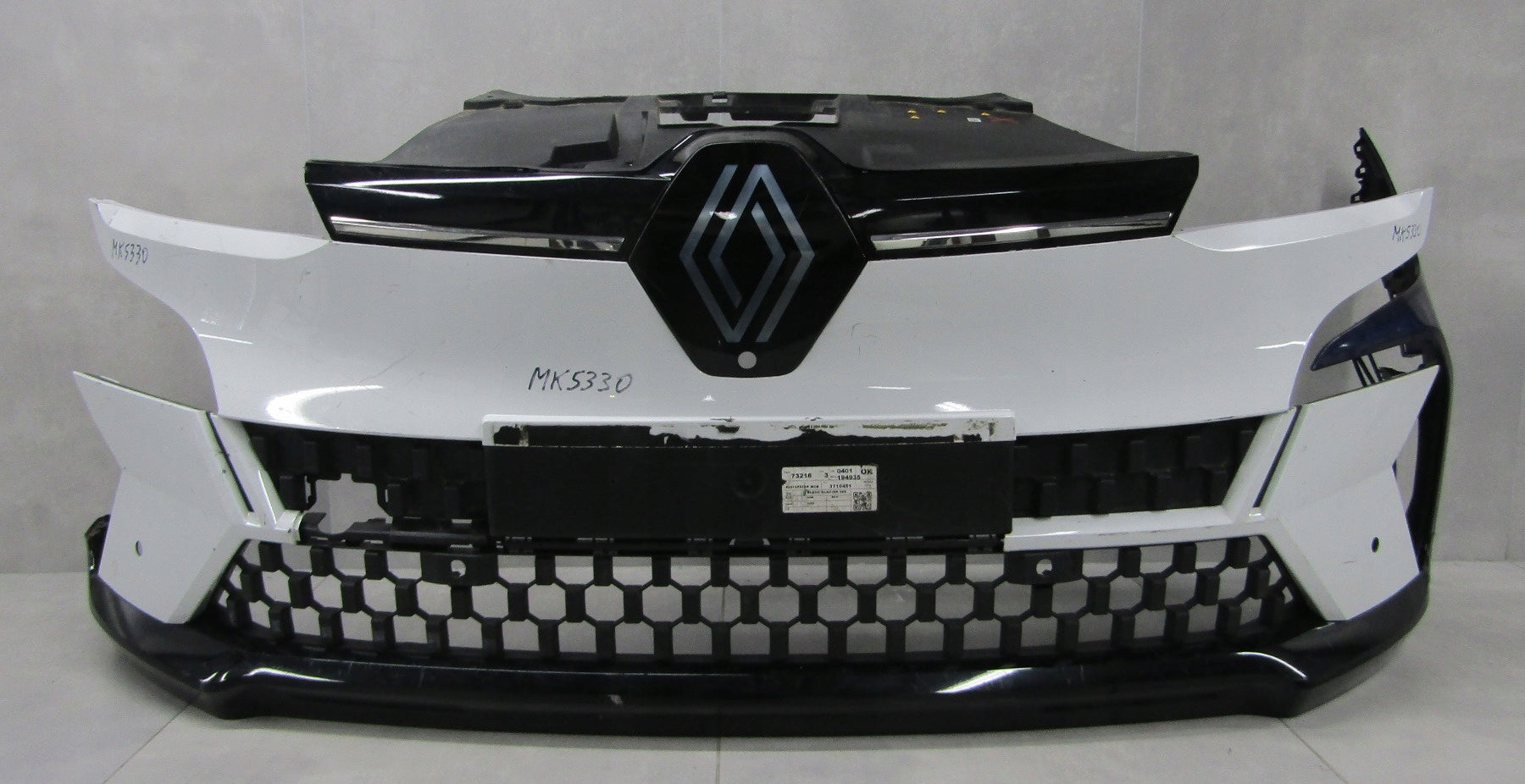 Front Bumper RENAULT MEGANE V 5 E-TECH 22-
