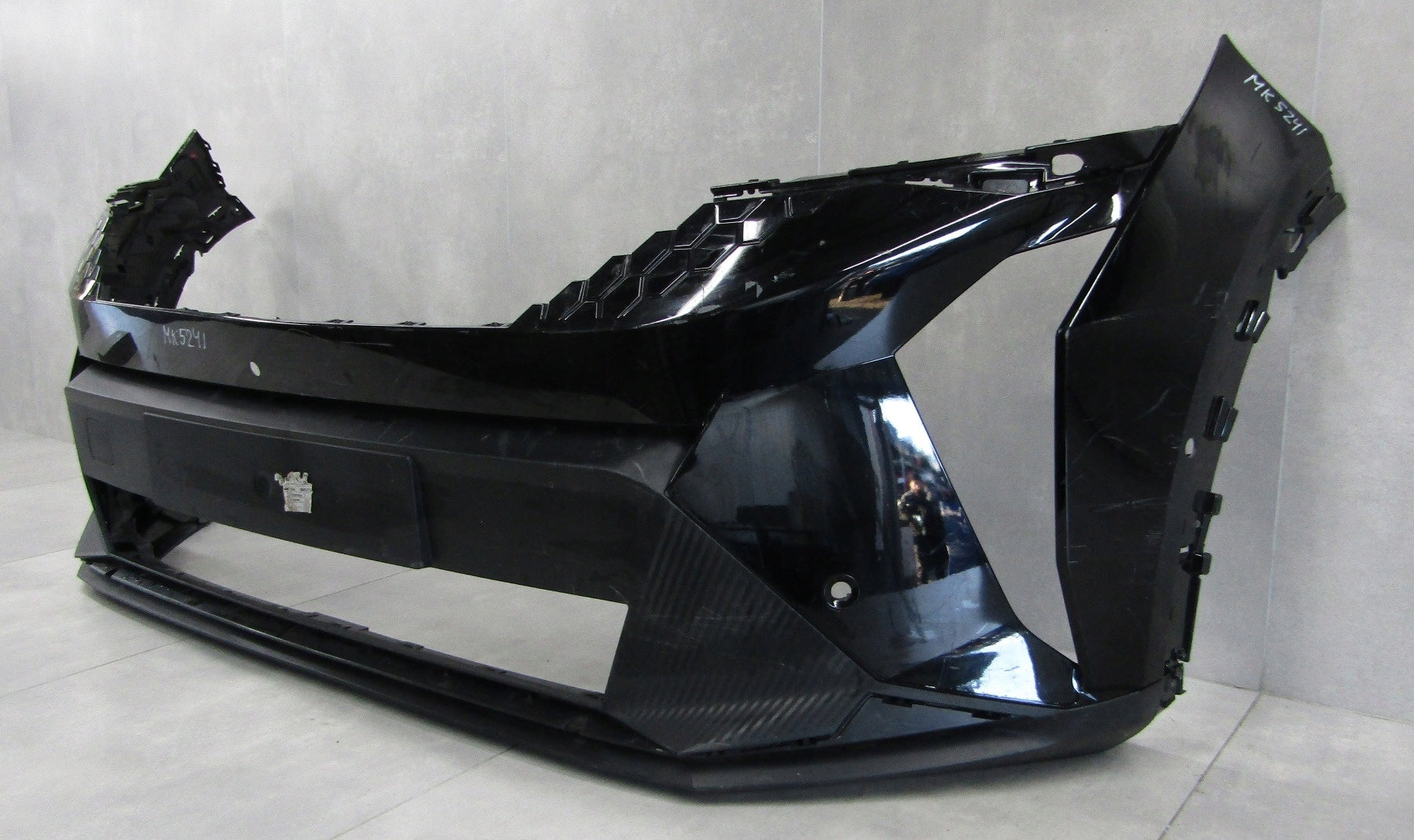 Front Bumper RENAULT SCENIC 5 V E-Tech 24-