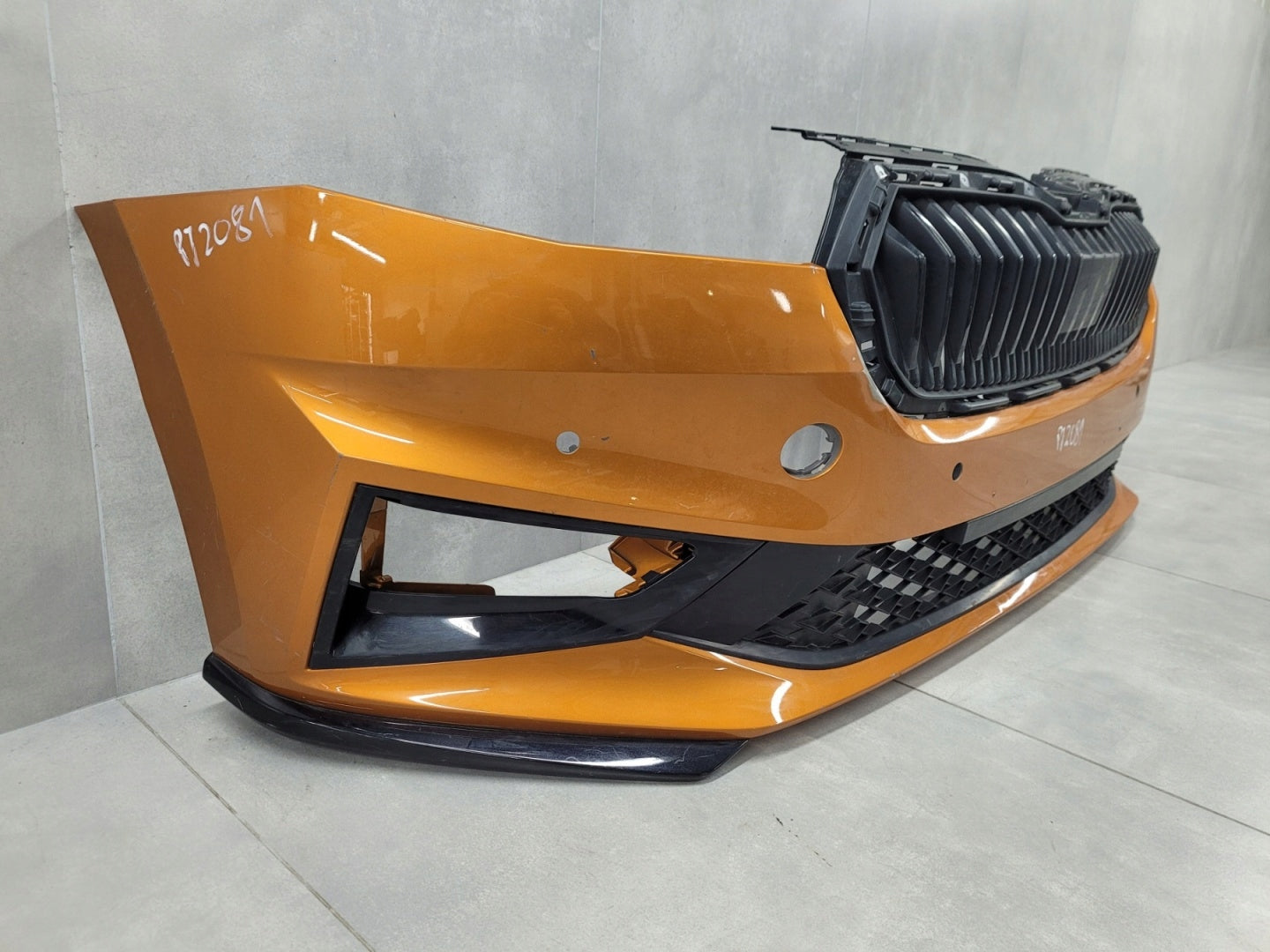 Parachoques delantero para Skoda Fabia IV 4 6VA Monte Carlo 21-