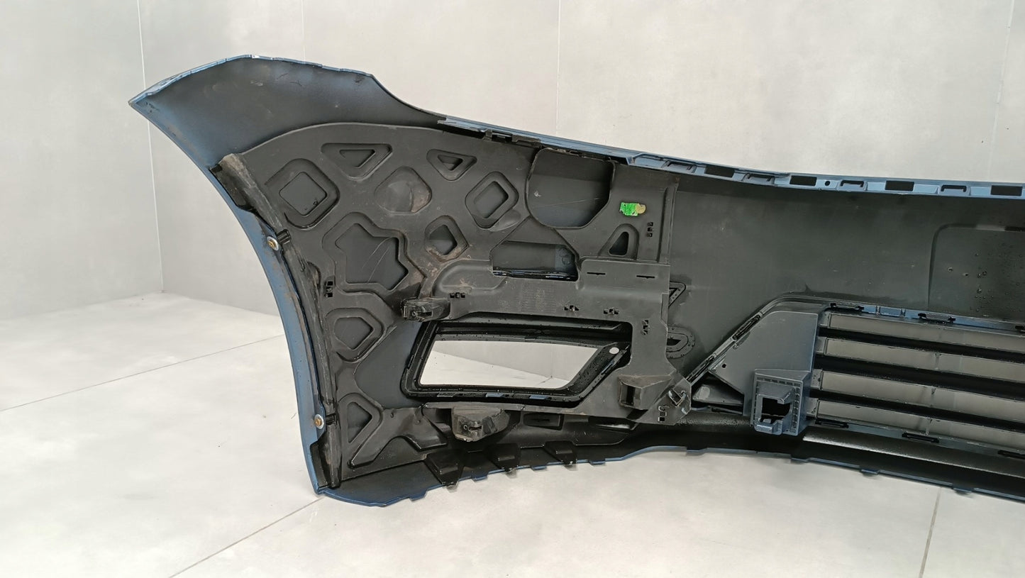 Pare-chocs avant VW Caddy 2K5 III deuxième lifting 2015-2020 / avec antibrouillard et support