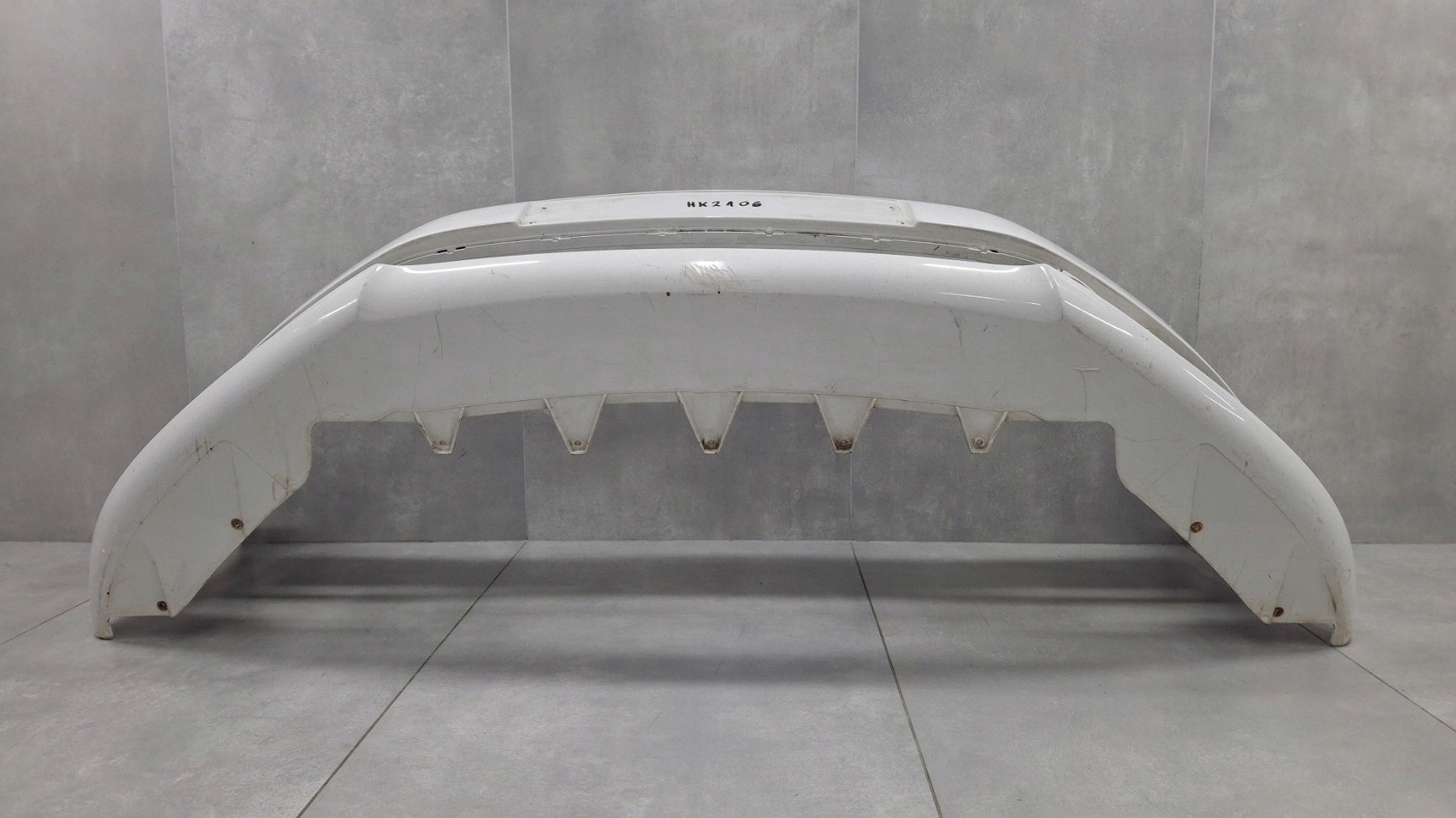 Front bumper for VW Scirocco 1K8 R-line 09-13 / with washer nozzles