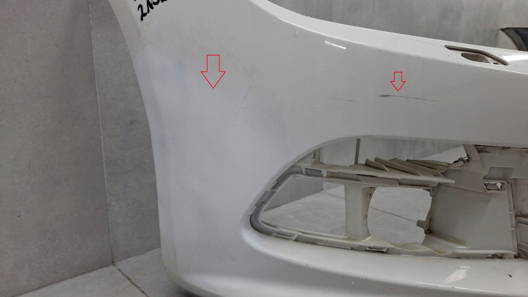 Front bumper for VW Scirocco 1K8 R-line 09-13 / with washer nozzles