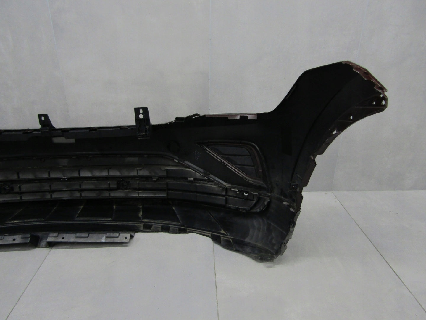 Front Bumper for Volkswagen VW Tiguan 2 II 5NA Lift 20-24 (+ reinforcement)