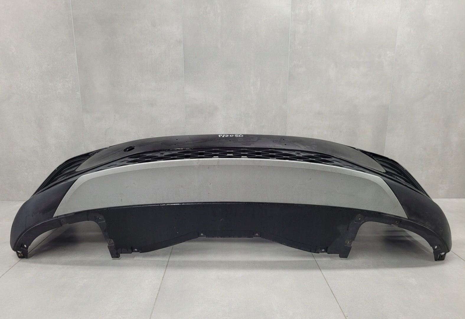 Volkswagen Vw ID 4 ID.4 ID4 Front Bumper 11A 2020-
